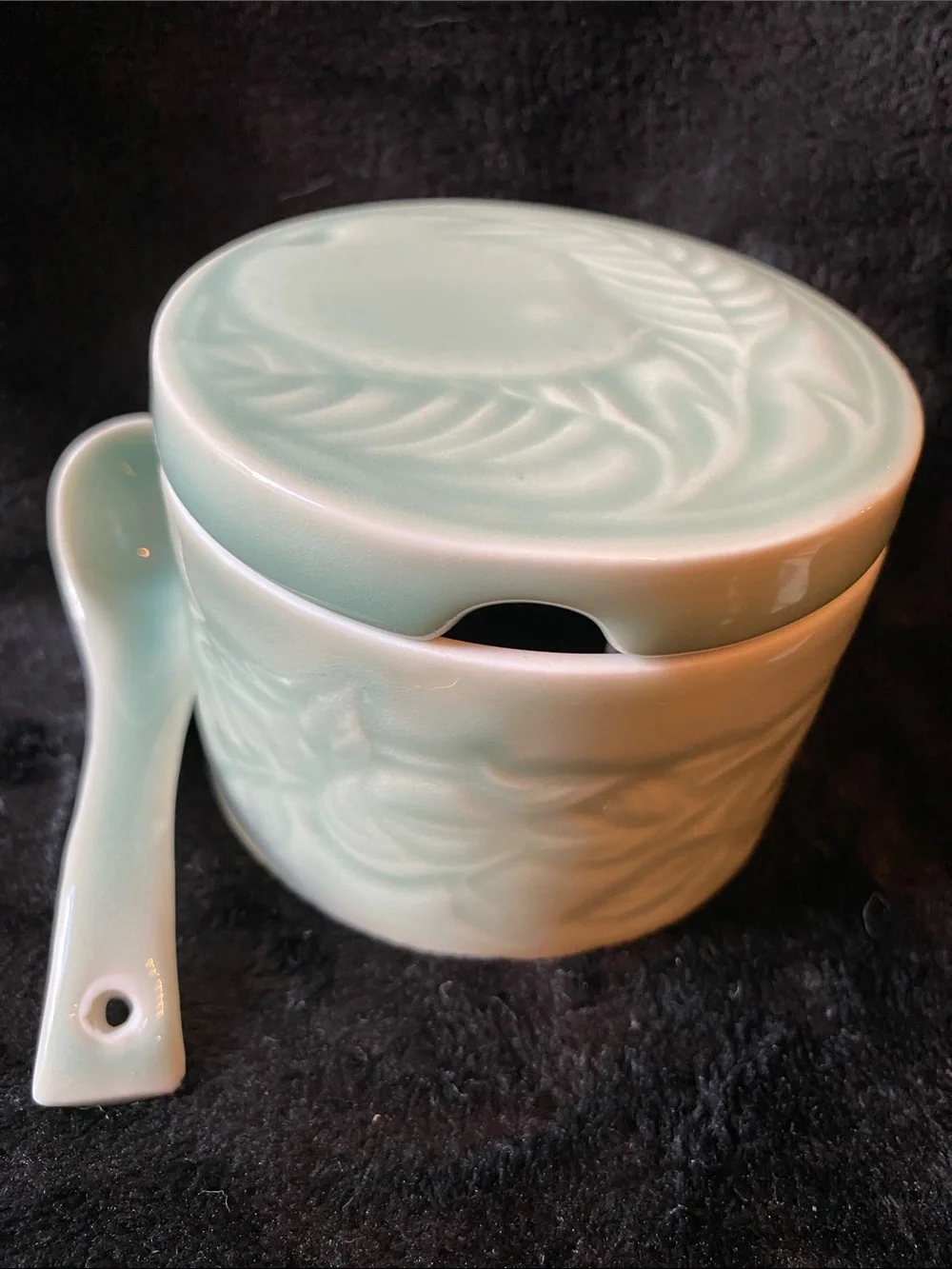 Celadon Villeroy & Boch “Gallo Design” wheat relief motif lidded sugar dish